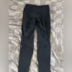 Lululemon Rain Repellent High rise running tight 28”